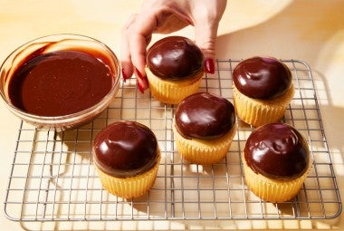 Boston Cream Pie Cupcakes