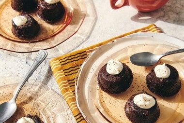 Molten Chocolate Mini Cakes 