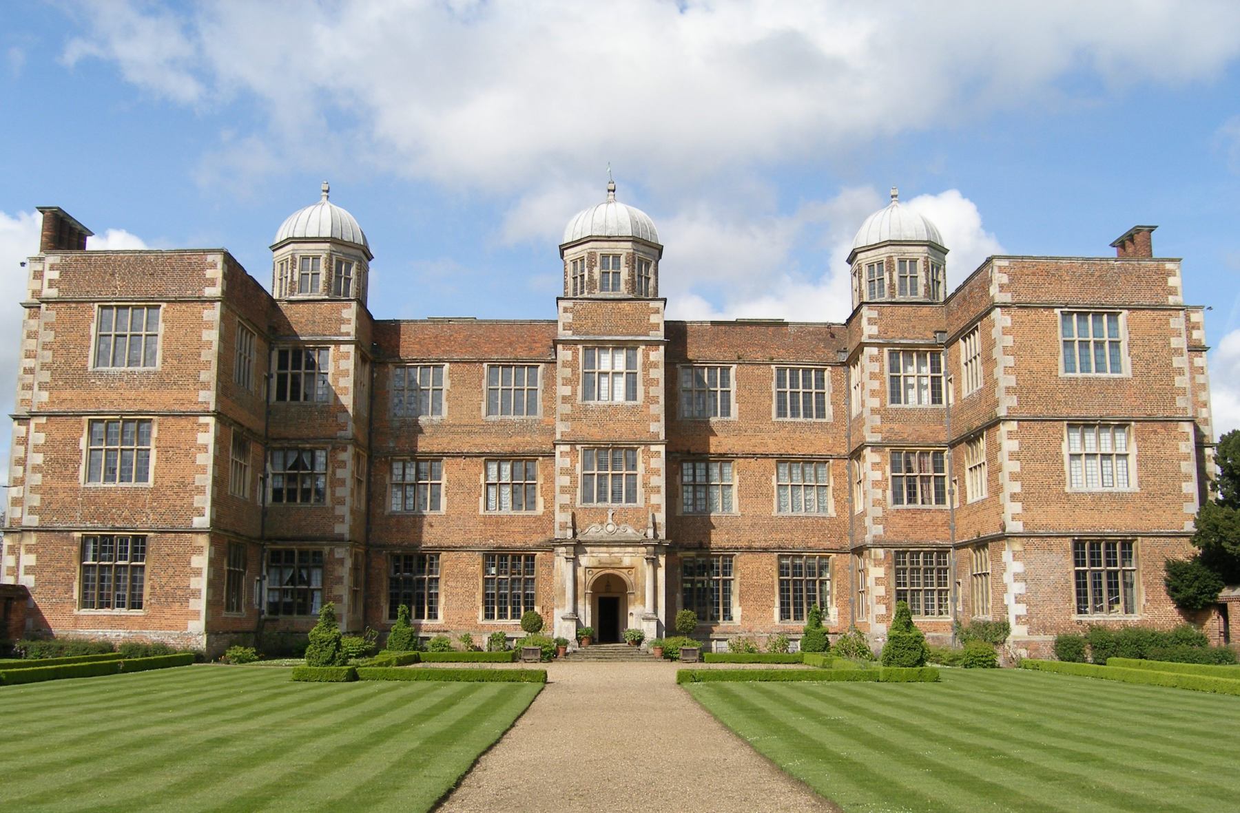 Doddington Hall and Gardens, Lincolnshire building