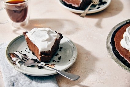 Vegan No-Bake Chocolate Cream Pie